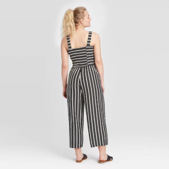 ☆☆SOLD☆☆ Xhilaration Plus Size Cropped Jumpsuit - Picture 2 of 11